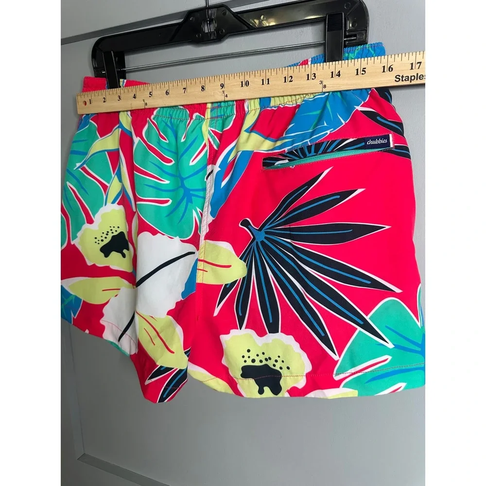Chubbies Mens XL Swim Trunks 4 Inch Inseam Tropical Floral Red Pink Blue Shorts